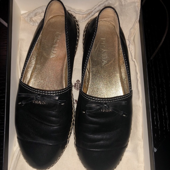 Prada - Picture 3 of 3